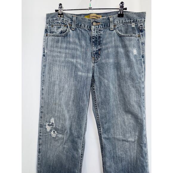 Boy-cut low waist size 8
Rise-10
Waist-16
Inseam-26 - Picture 2 of 5